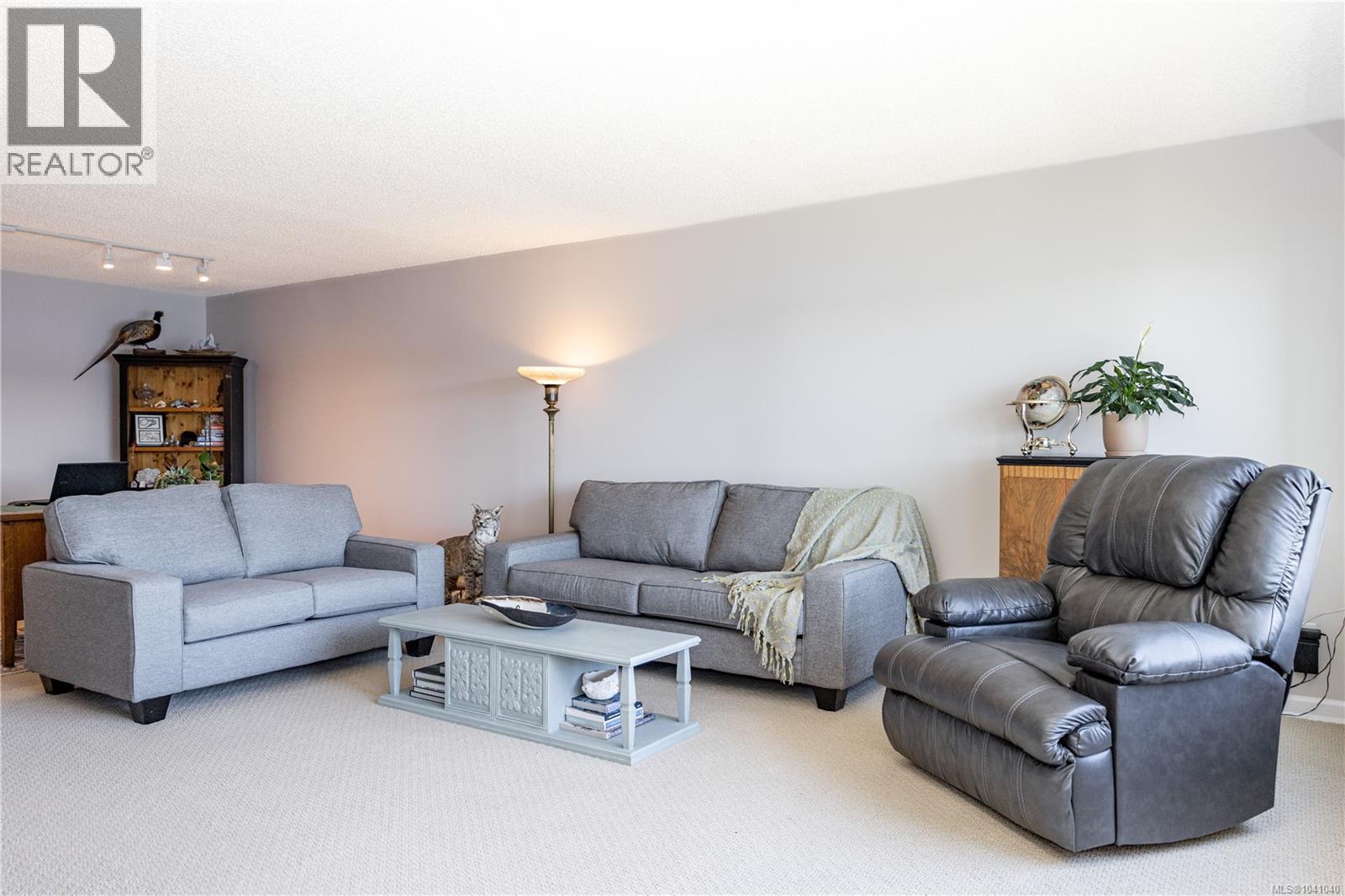204 539 Island Hwy, Campbell River