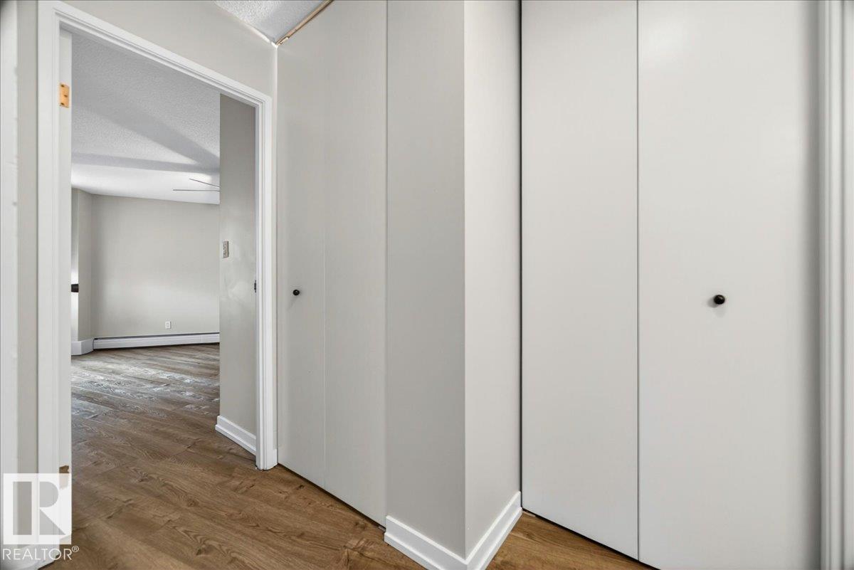 #1701 10045 117 ST NW - 15