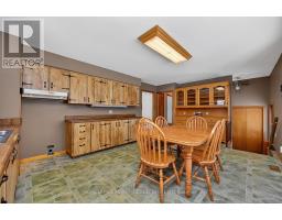 83 Broadview Avenue W, Rideau Lakes, ON K7A4L3 Photo 14