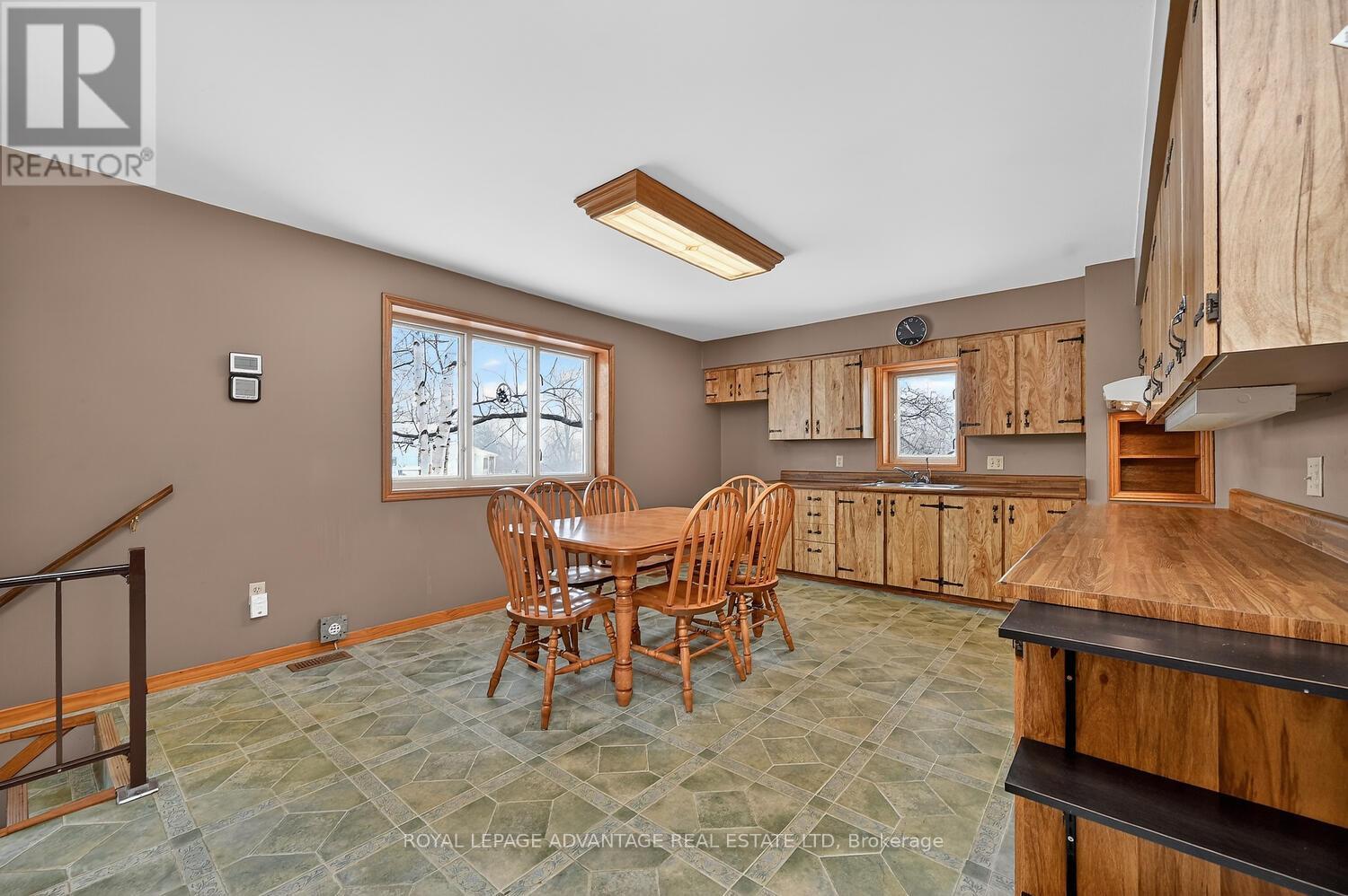 83 BROADVIEW AVENUE W - 15