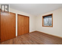 83 Broadview Avenue W, Rideau Lakes, ON K7A4L3 Photo 18