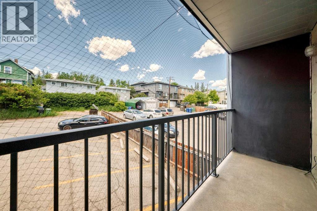 #206 2417 17 Street SW - 18
