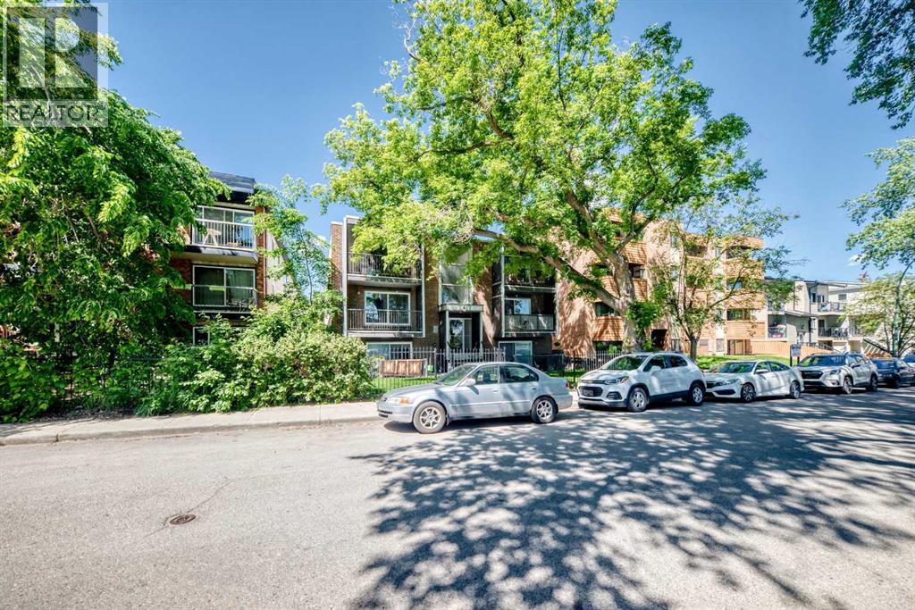 #206 2417 17 Street SW - 3