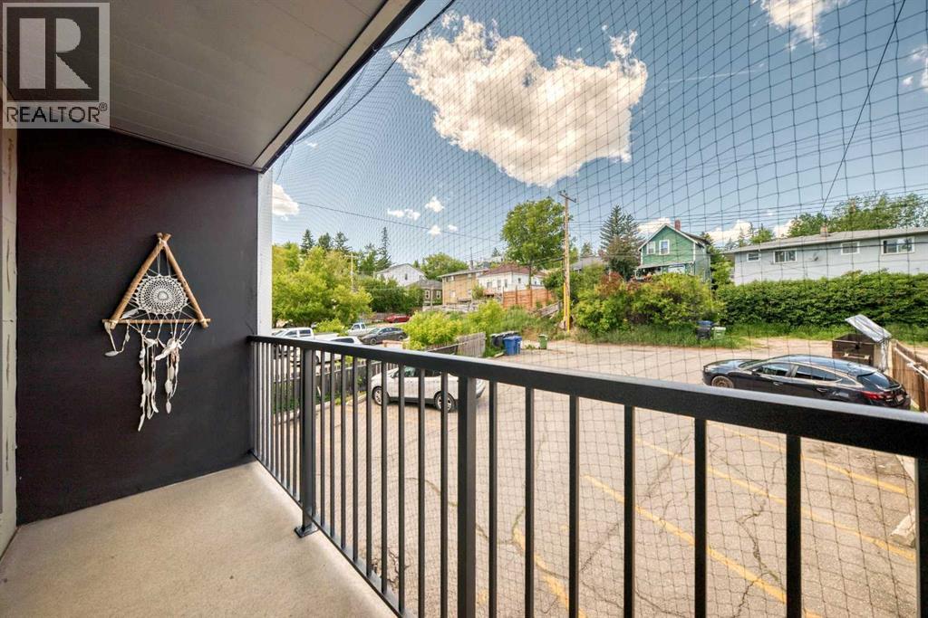 #206 2417 17 Street SW - 17