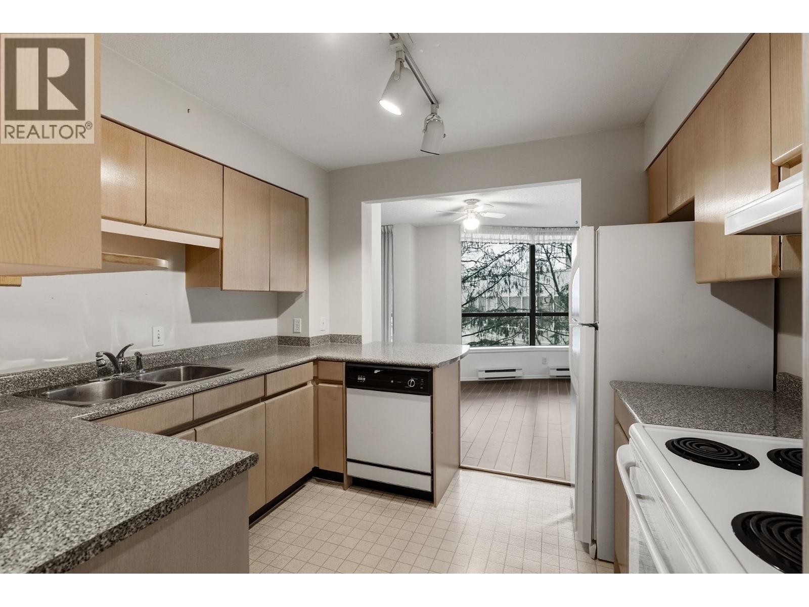 #305-8811 LANSDOWNE Road, Richmond