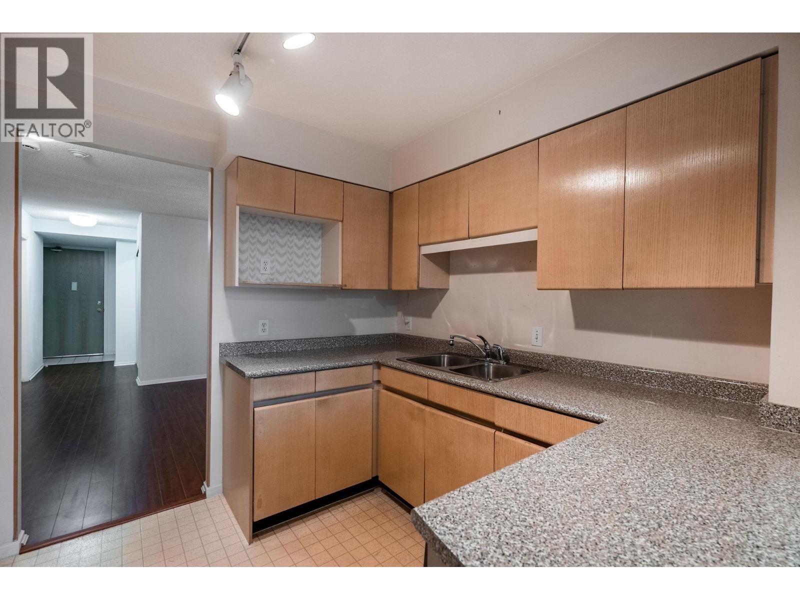 #305-8811 LANSDOWNE Road, Richmond