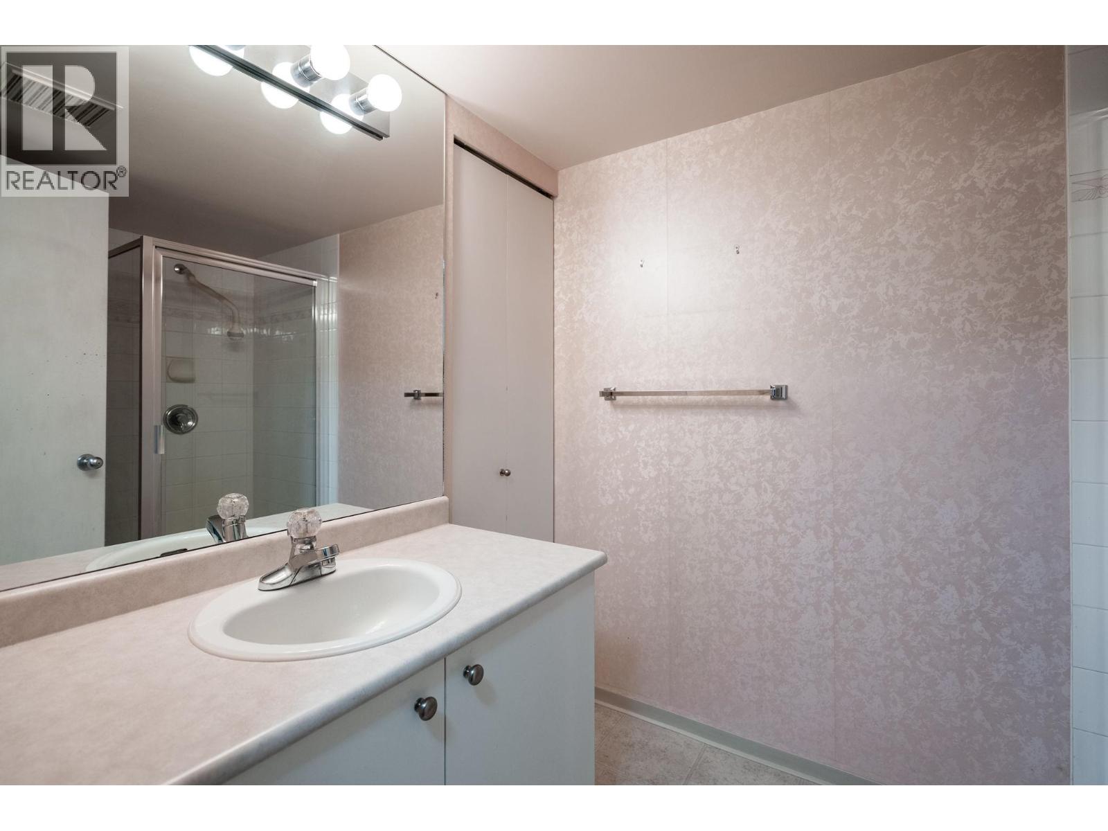 #305-8811 LANSDOWNE Road, Richmond