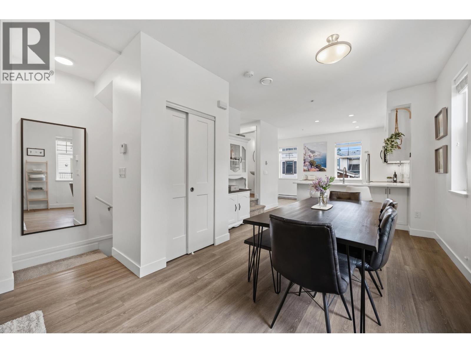 6 1818 HARBOUR STREET, Port Coquitlam