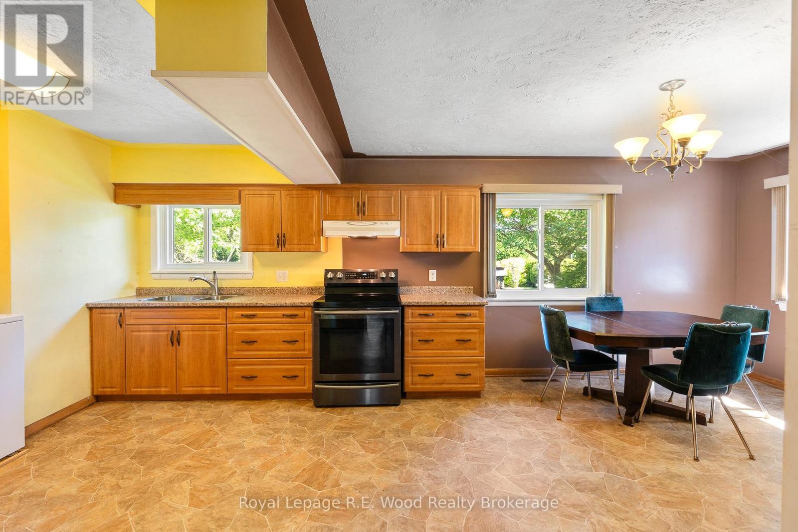 286 WALNUT STREET - 10