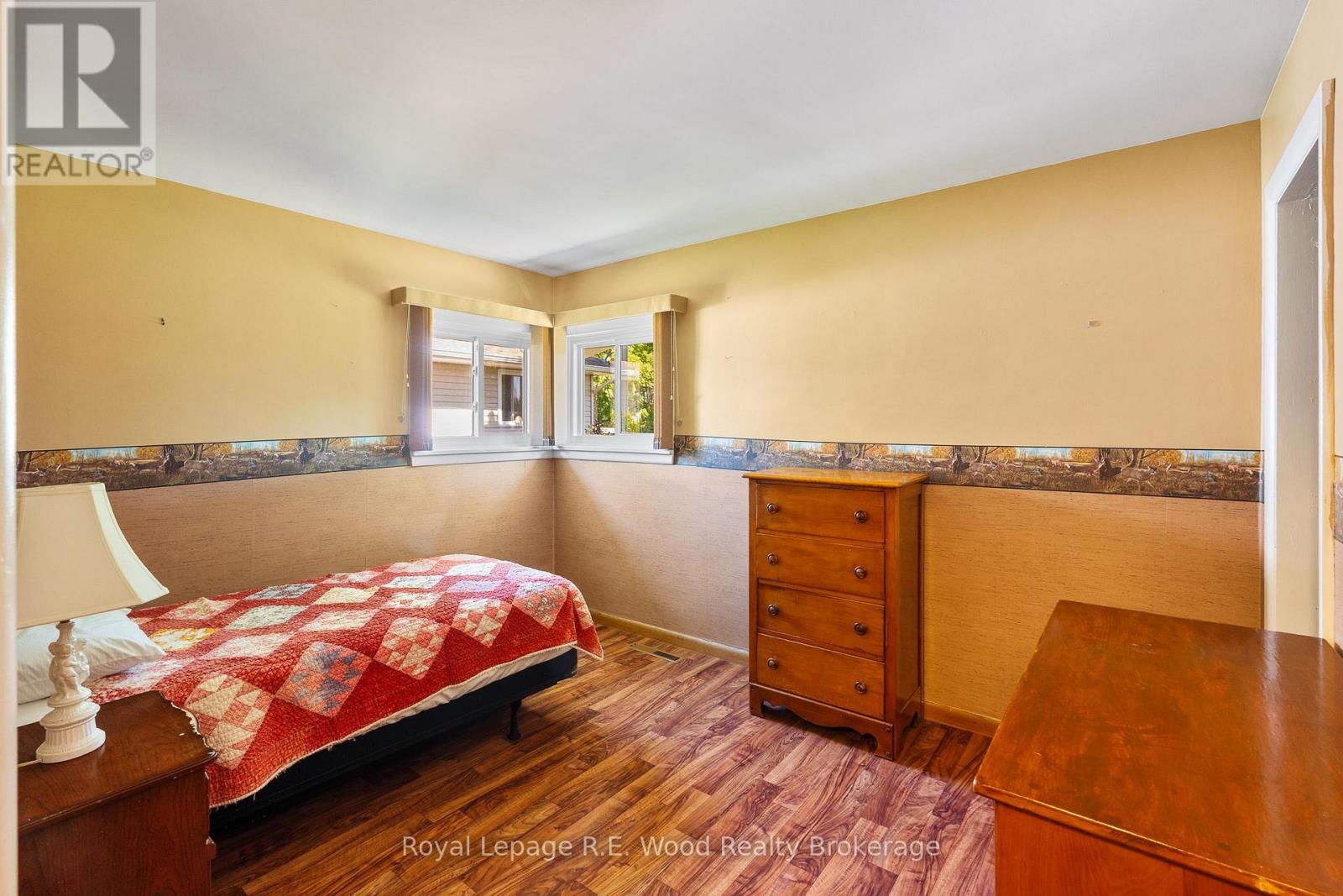 286 WALNUT STREET - 16