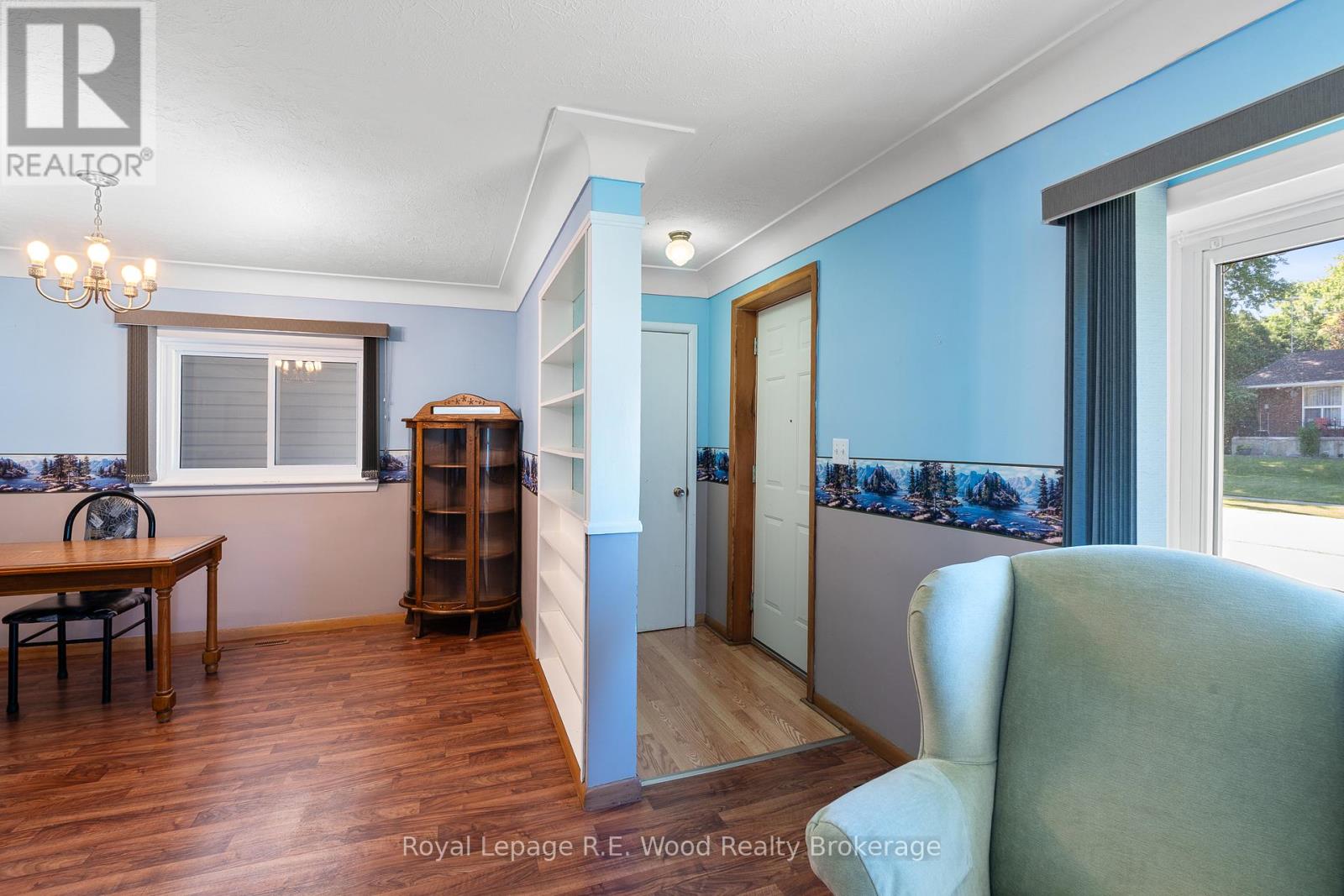 286 WALNUT STREET - 5
