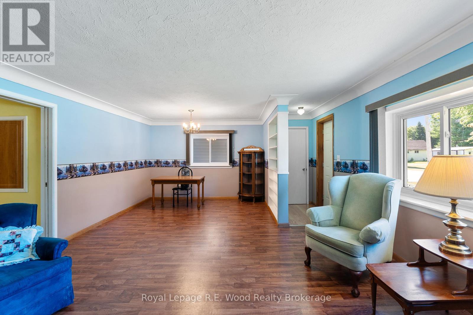 286 WALNUT STREET - 6