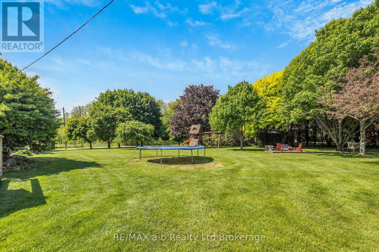 1813 NORFOLK COUNTY 19 ROAD W - 36