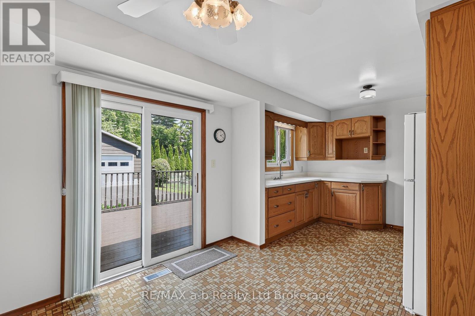 42 PRINCESS PARK ROAD - 23