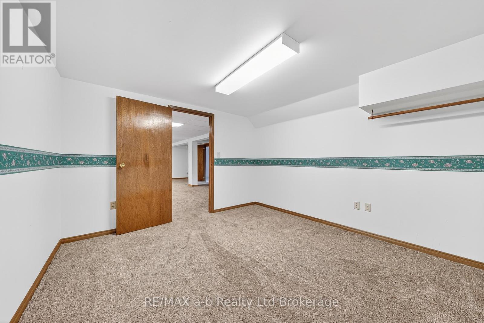 42 PRINCESS PARK ROAD - 8