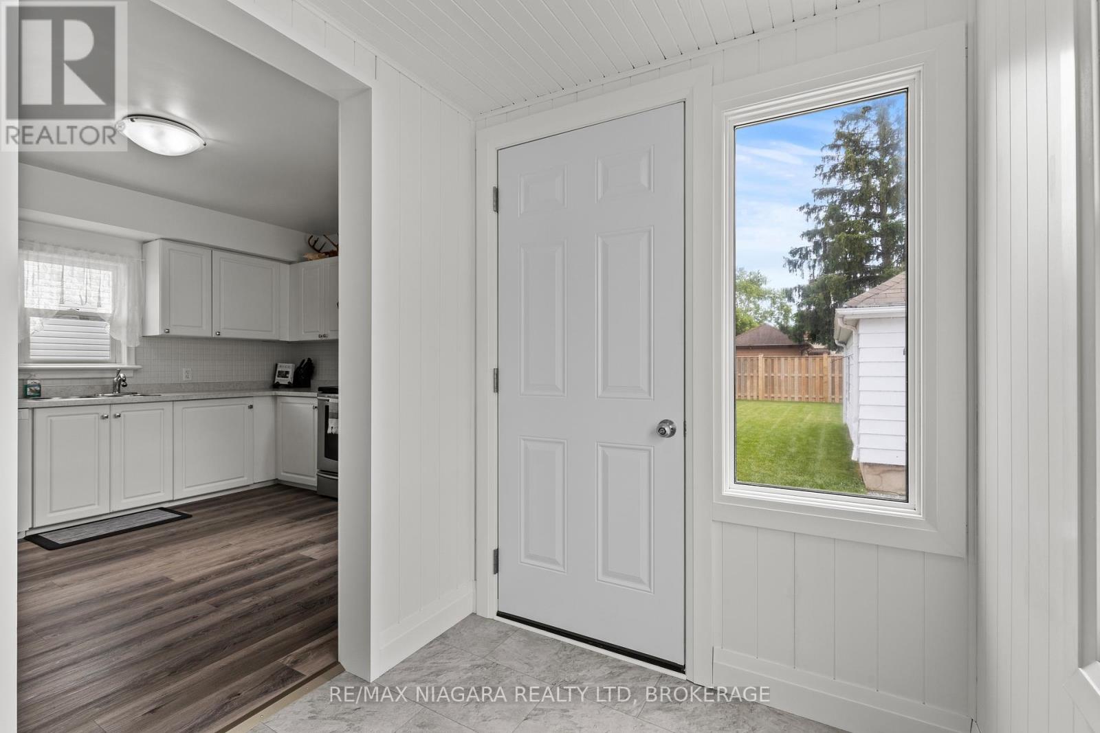 47 SULLIVAN AVENUE - Image 20