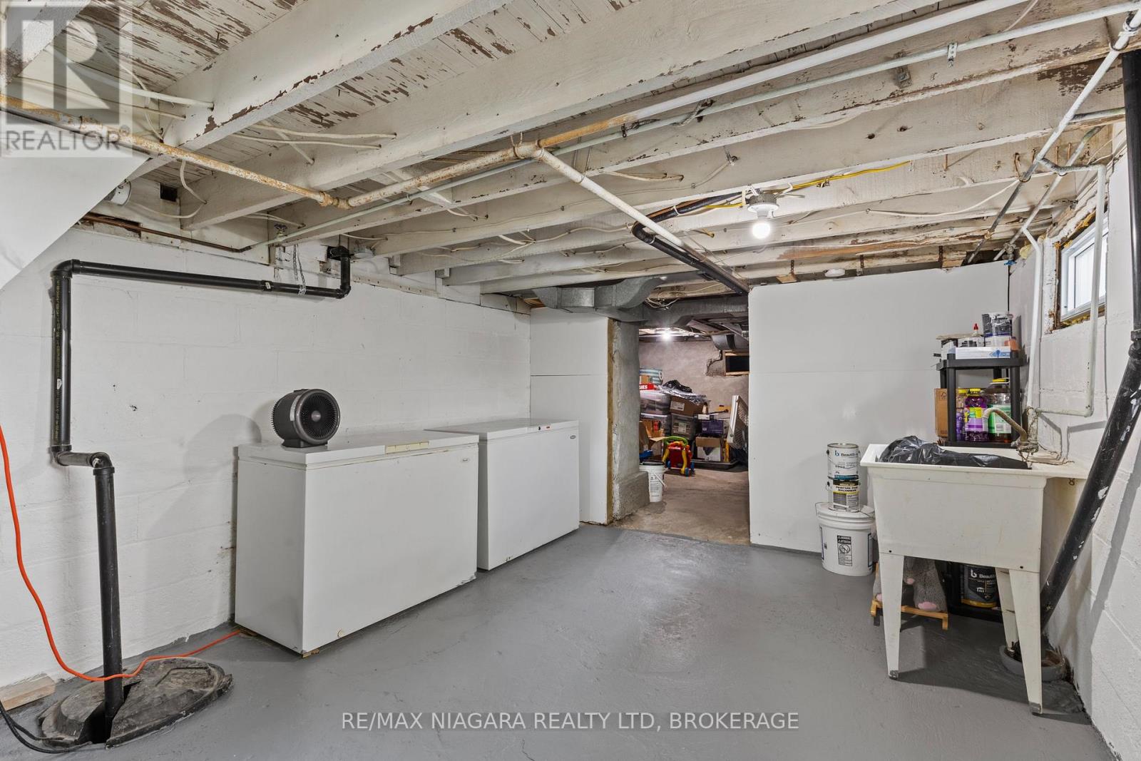 47 SULLIVAN AVENUE - Image 31