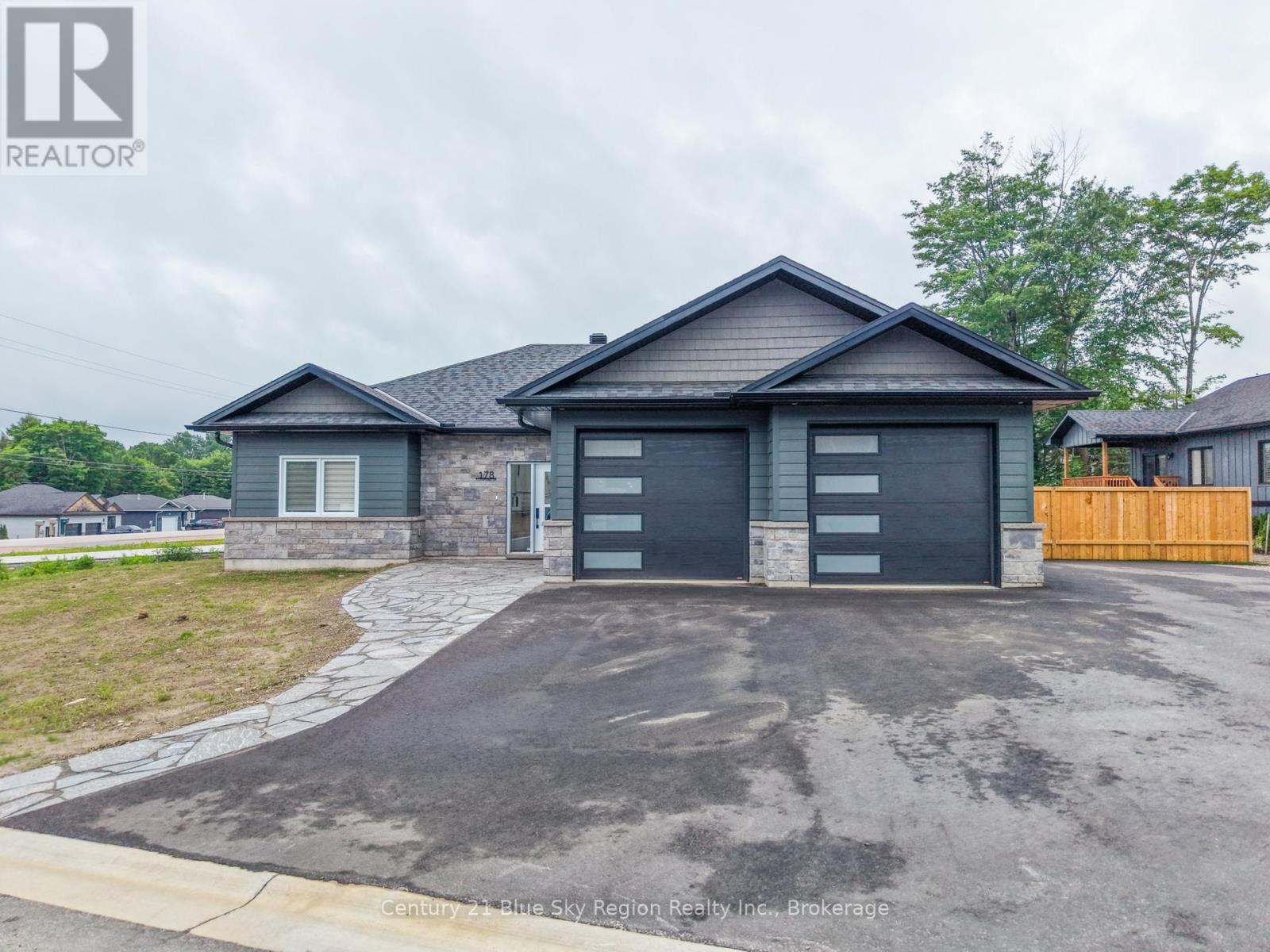 178 CARMICHAEL DRIVE - 1