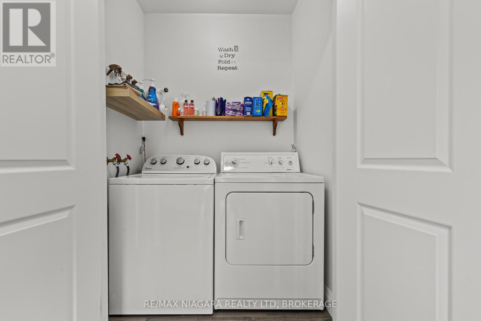47 SULLIVAN AVENUE - Image 22