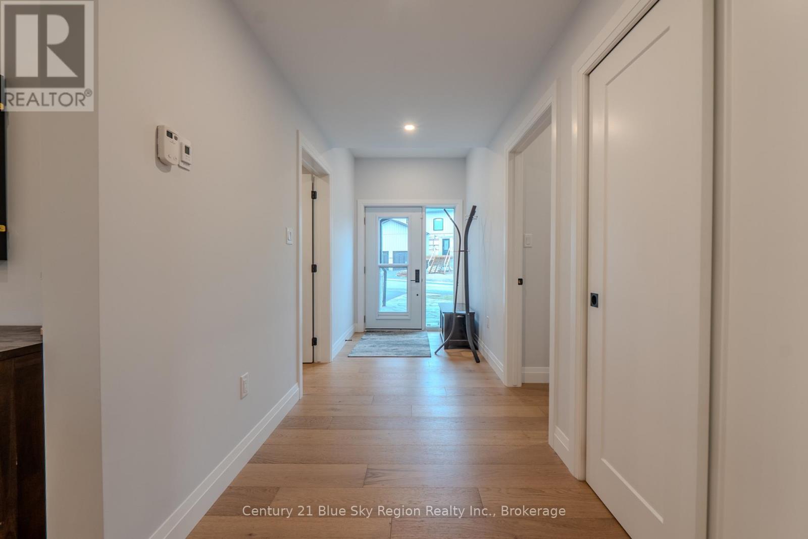 178 CARMICHAEL DRIVE - 4