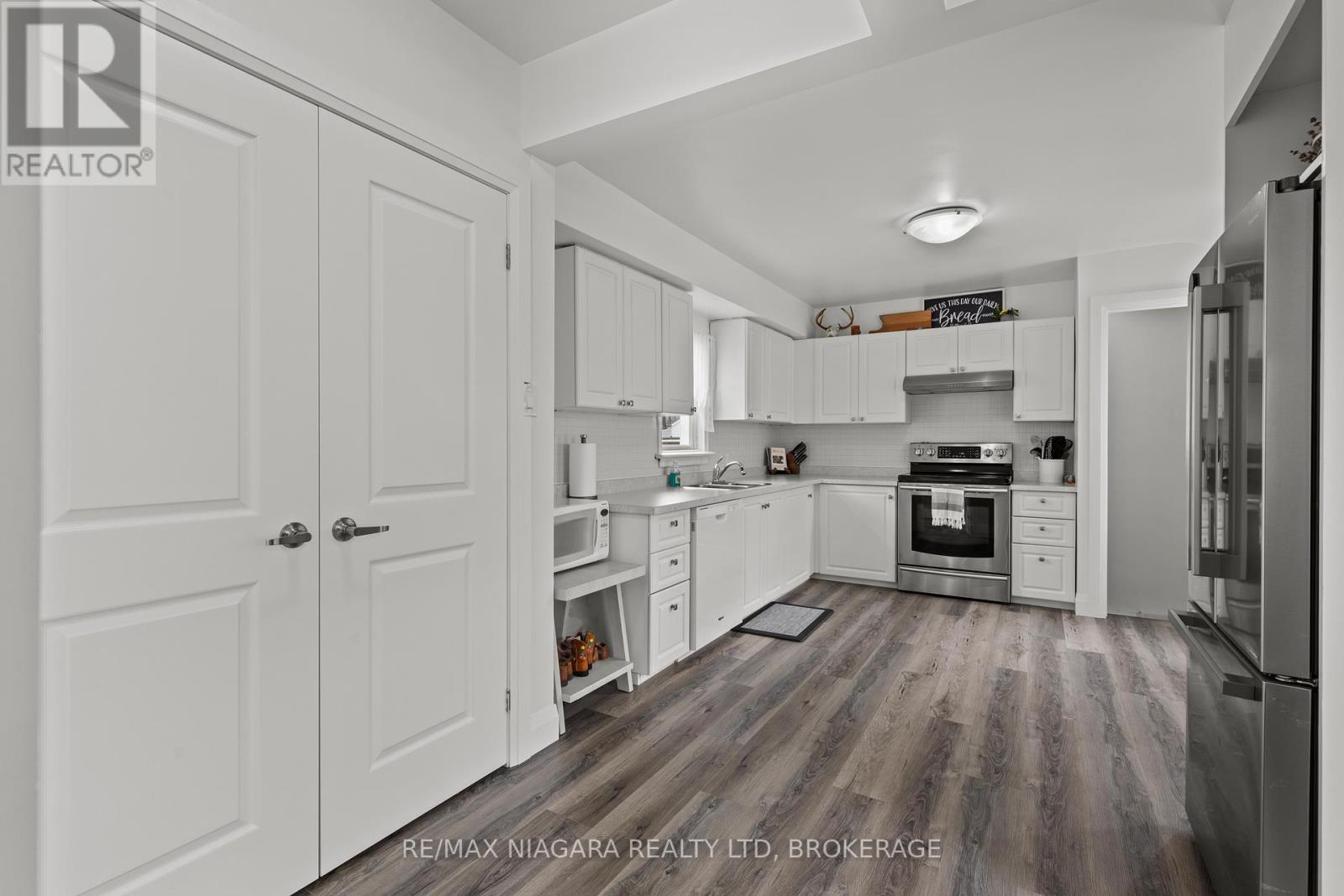 47 SULLIVAN AVENUE - Image 14