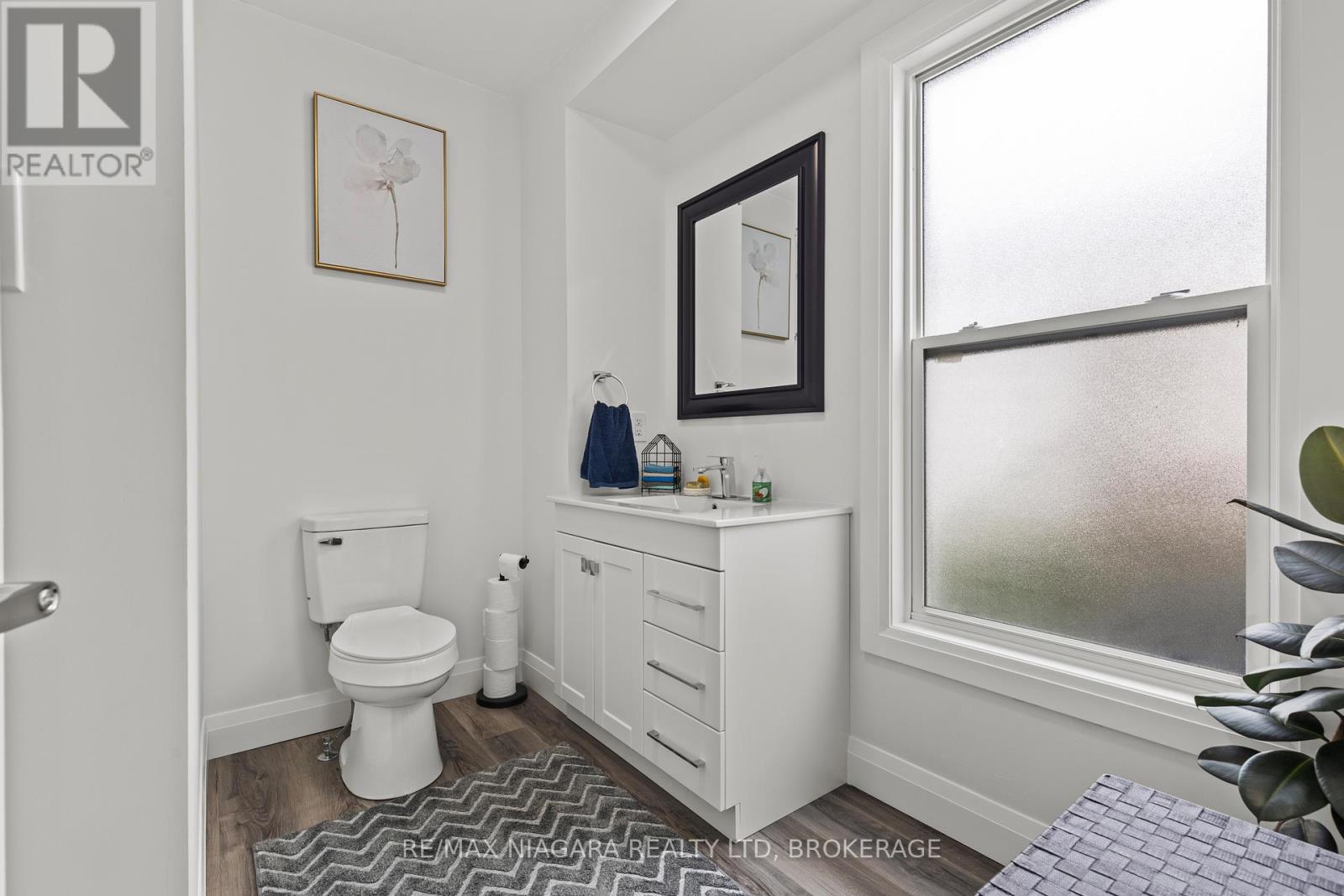 47 SULLIVAN AVENUE - Image 23