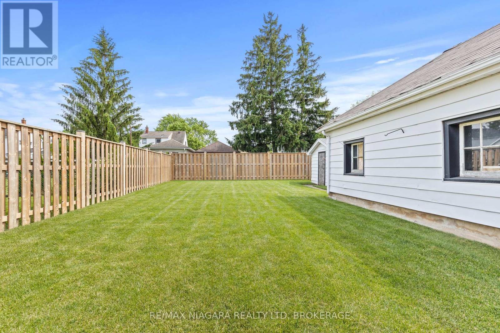 47 SULLIVAN AVENUE - Image 34