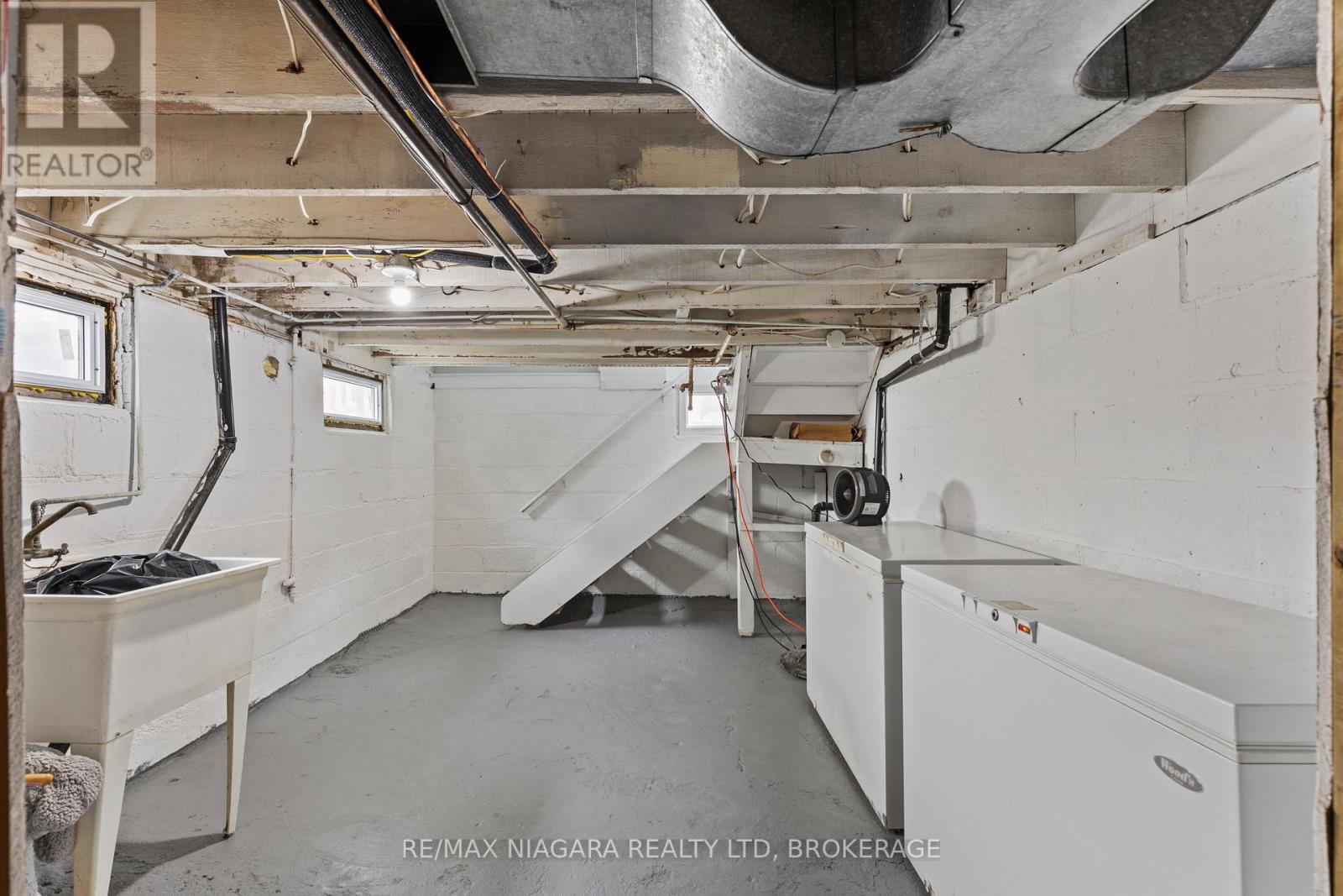 47 SULLIVAN AVENUE - Image 30