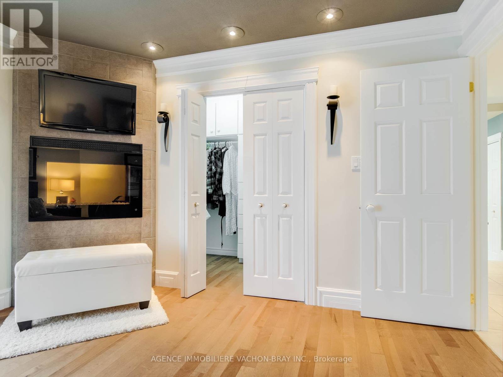 21050 JUNIPER AVENUE - 20