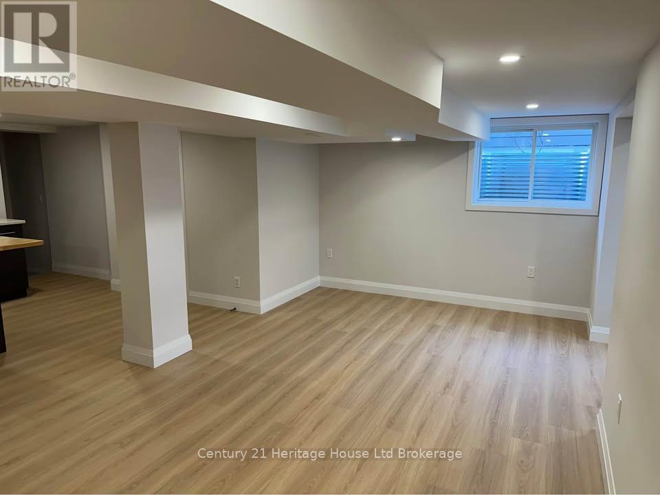 10 JOSEPH STREET - 20