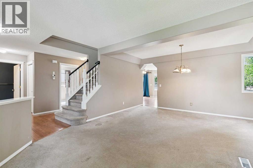 36 Valley Stream Close NW - photo 4