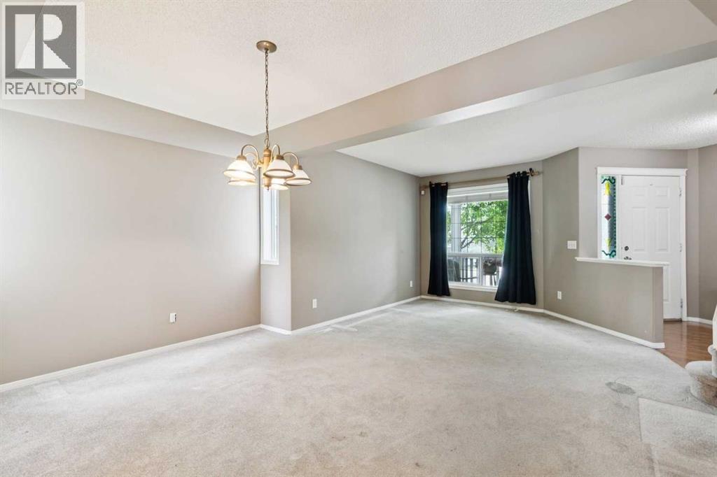 36 Valley Stream Close NW — photo 9