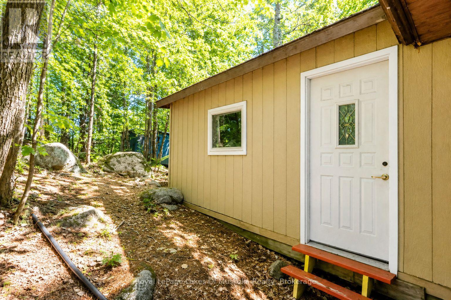1036 PORCUPINE POINT - 13
