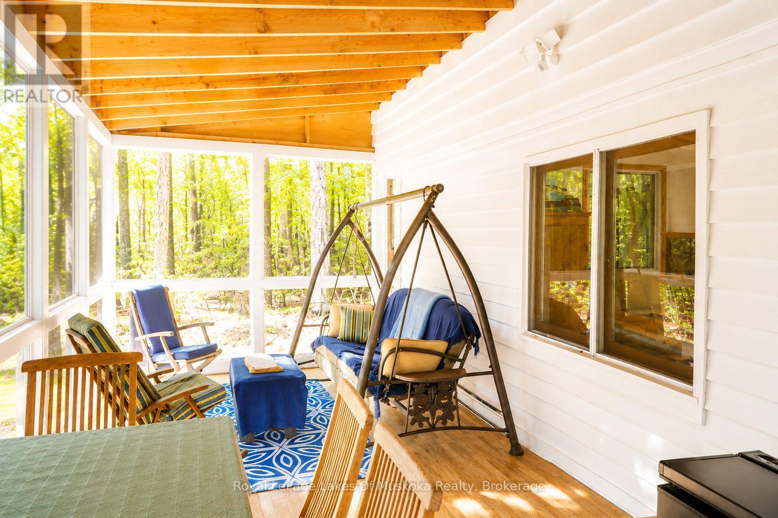 1036 PORCUPINE POINT - 2