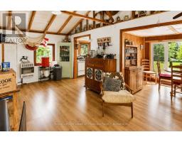 Living room - 1036 Porcupine Point, Lake Of Bays, ON P0B1A0 Photo 8