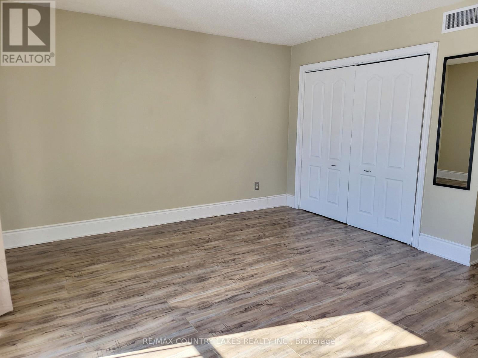 #35 21 LAGUNA PARKWAY - 27