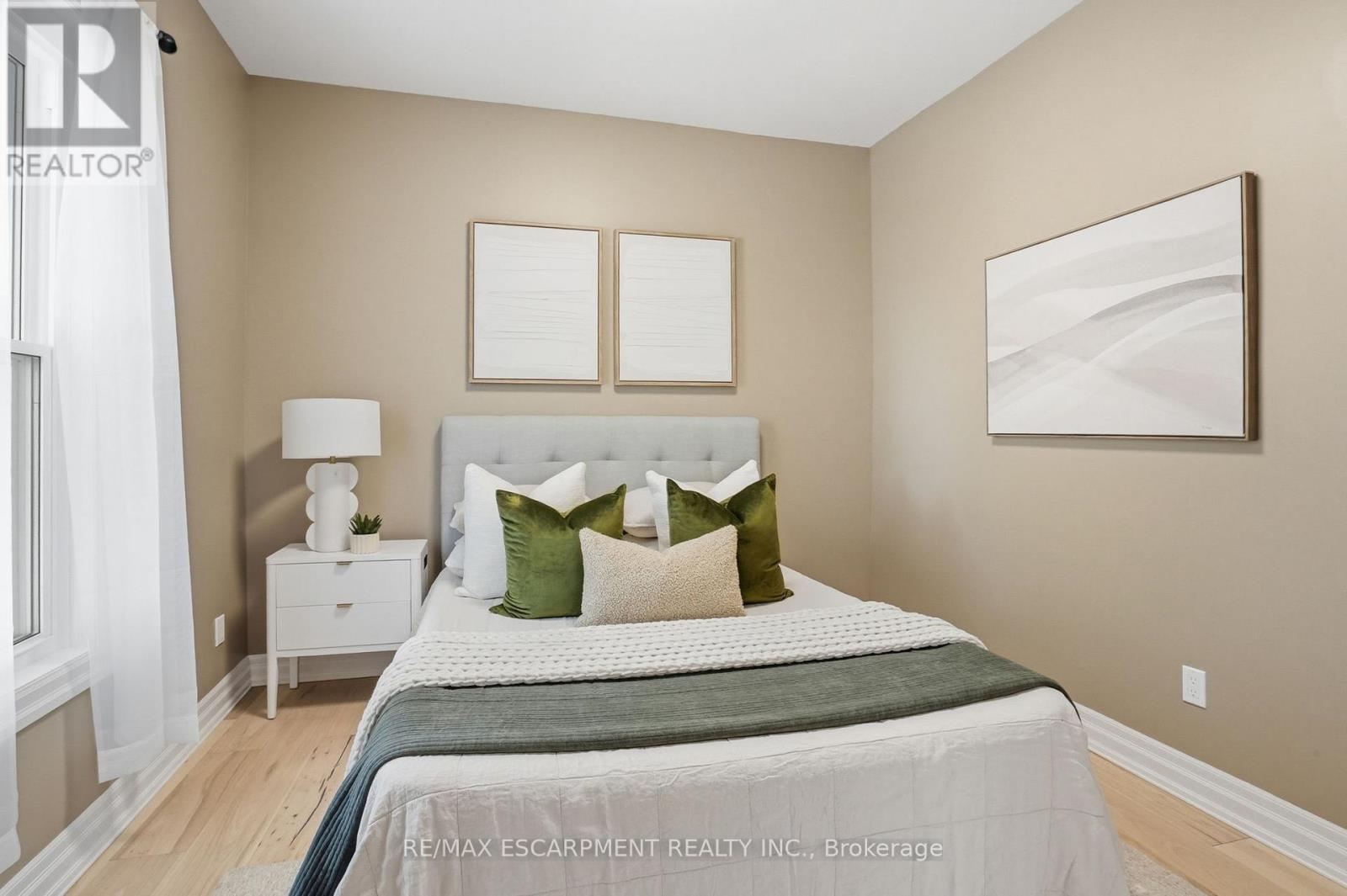 3-bedroom home for sale at 118 VICTORIA STREET, Brantford ON · photo 19 of 30