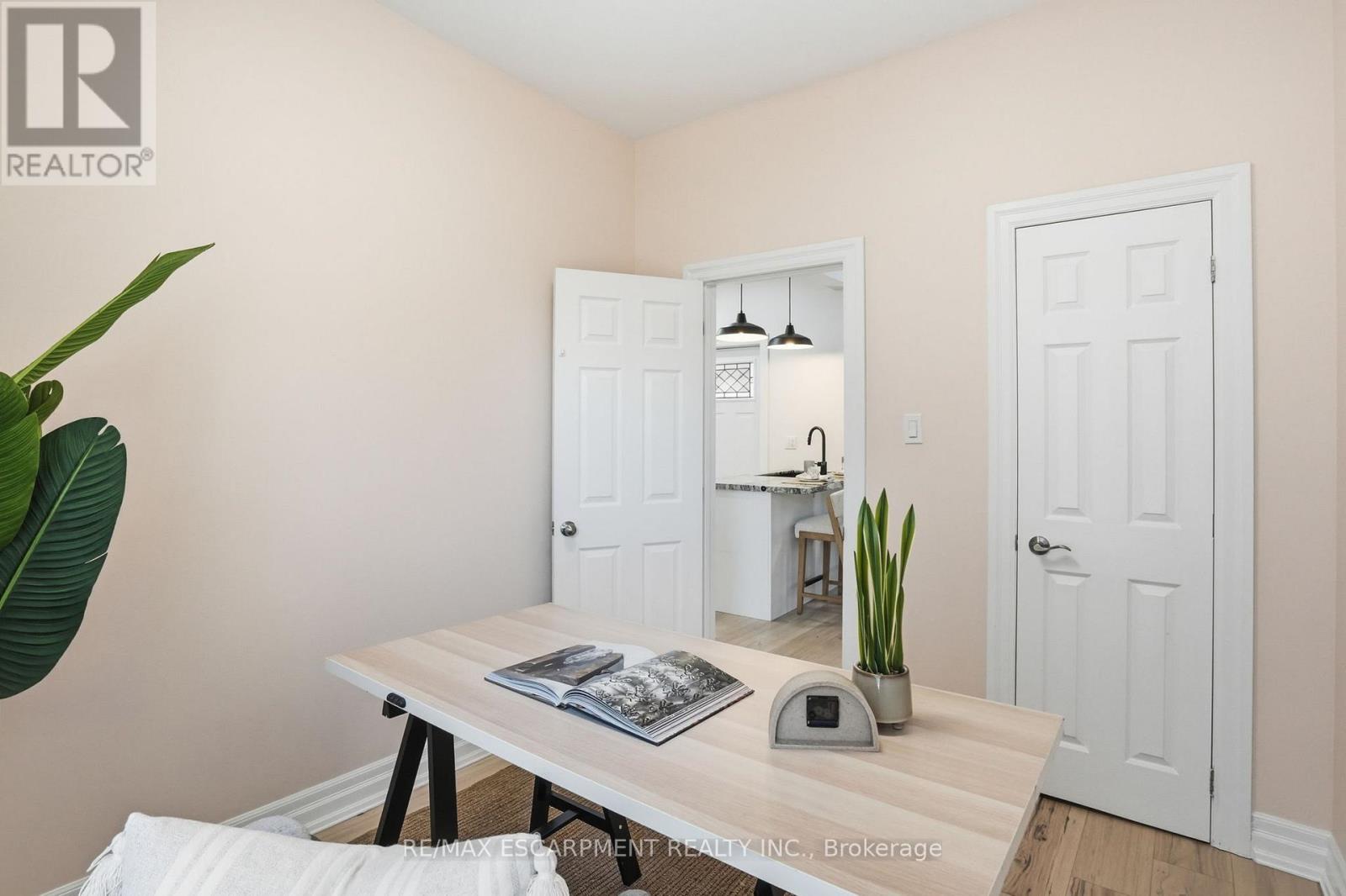 3-bedroom home for sale at 118 VICTORIA STREET, Brantford ON · photo 25 of 30
