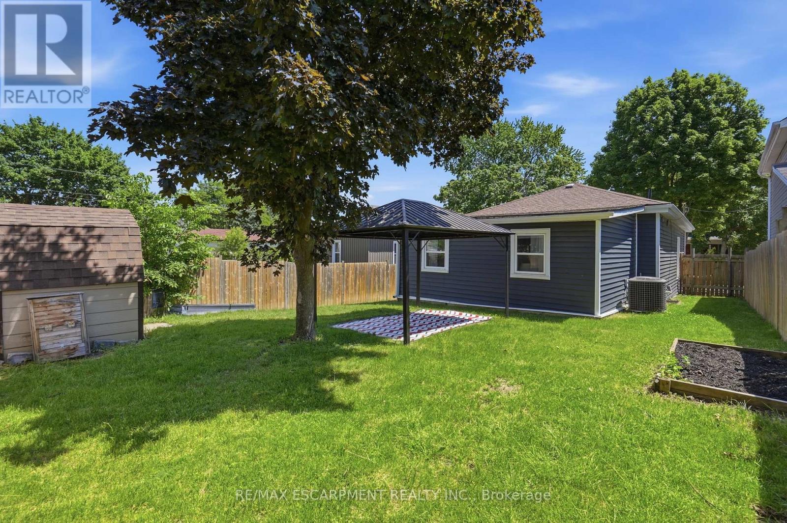 3-bedroom home for sale at 118 VICTORIA STREET, Brantford ON · photo 29 of 30