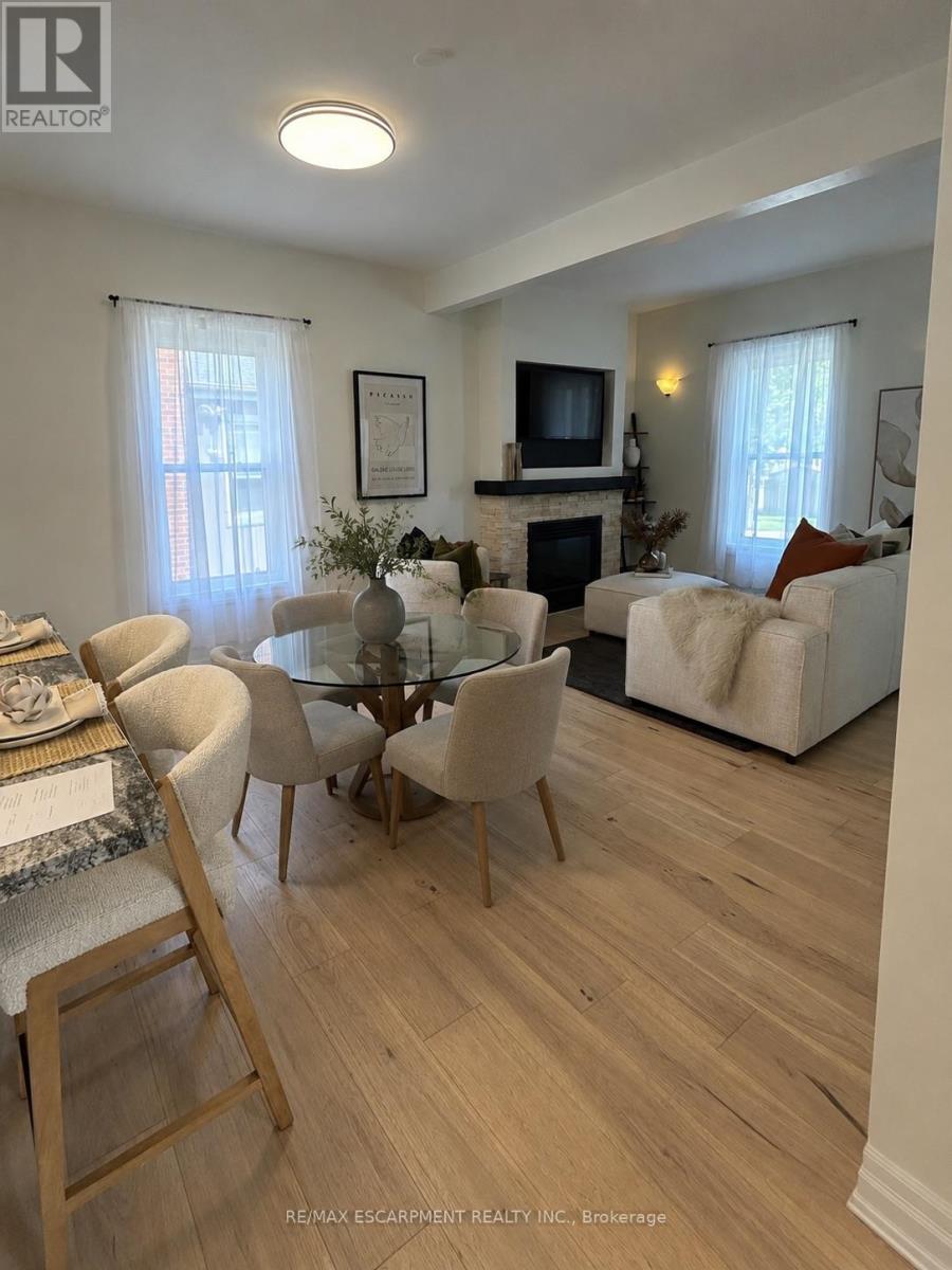 3-bedroom home for sale at 118 VICTORIA STREET, Brantford ON · photo 7 of 30