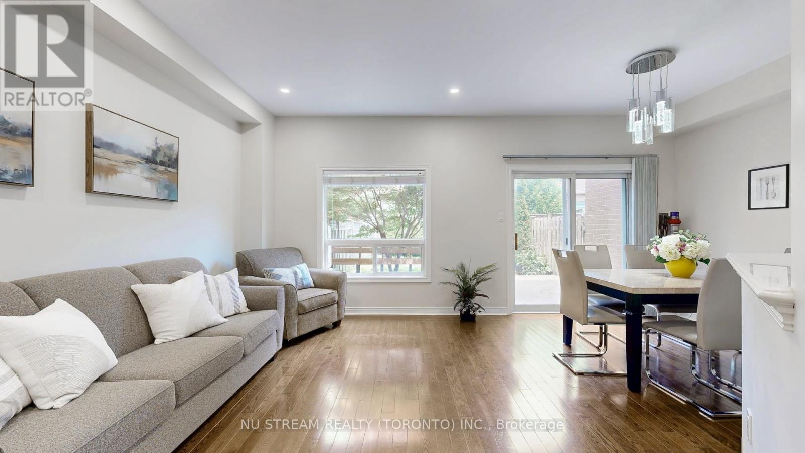 60 NOTTINGHAM DRIVE - 5