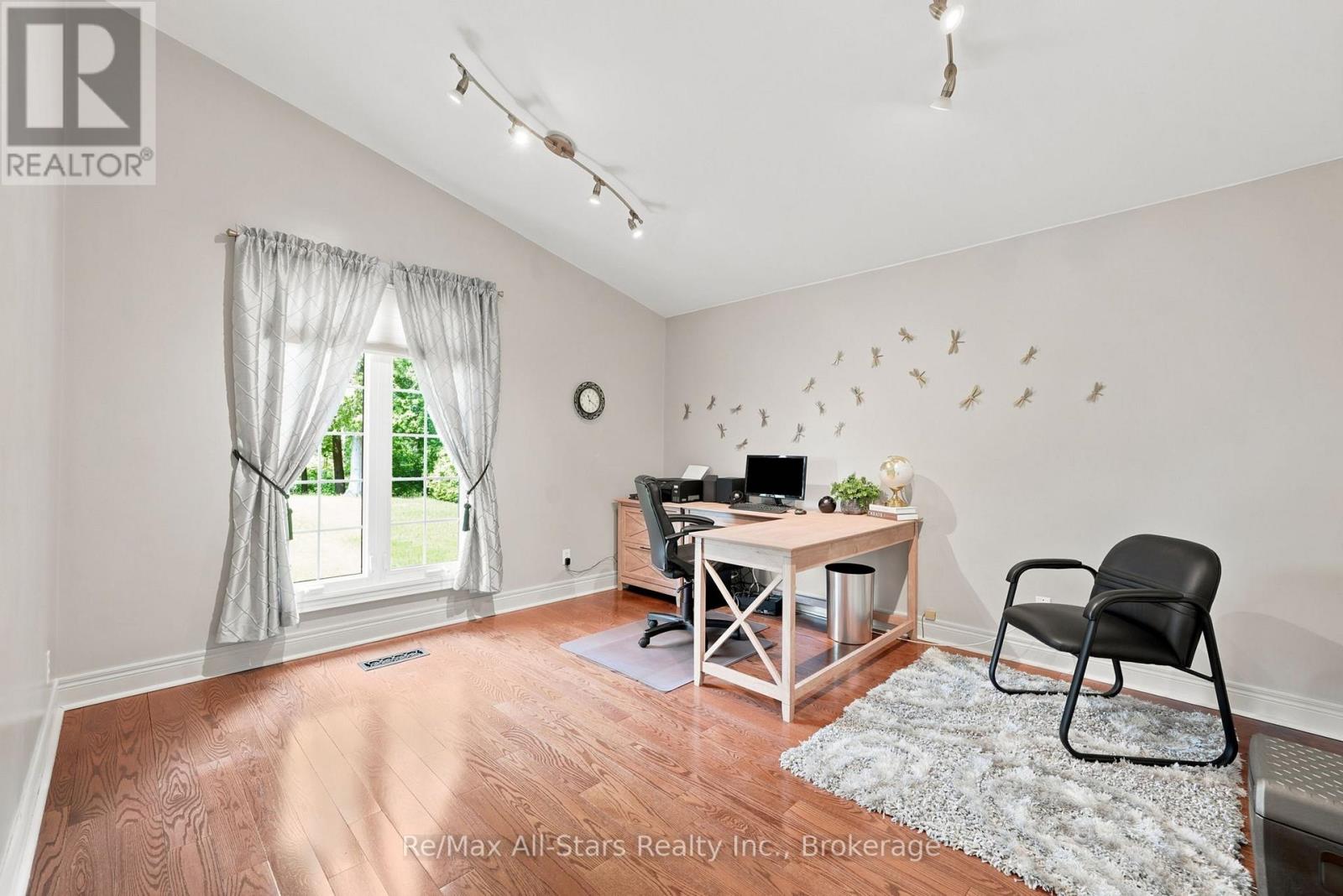 5149 8 CONCESSION - 15