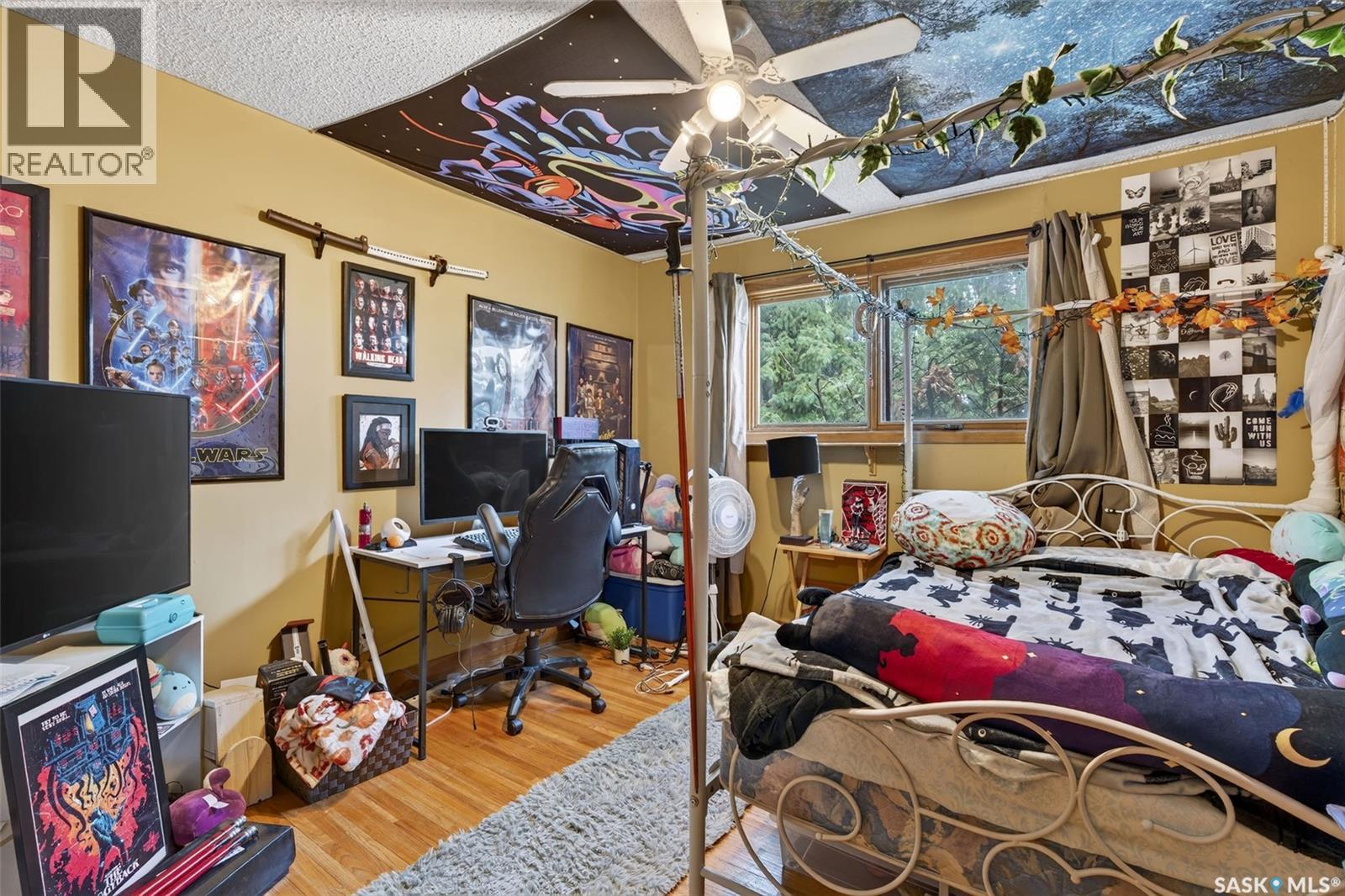 205 Bemister AVENUE E - 23