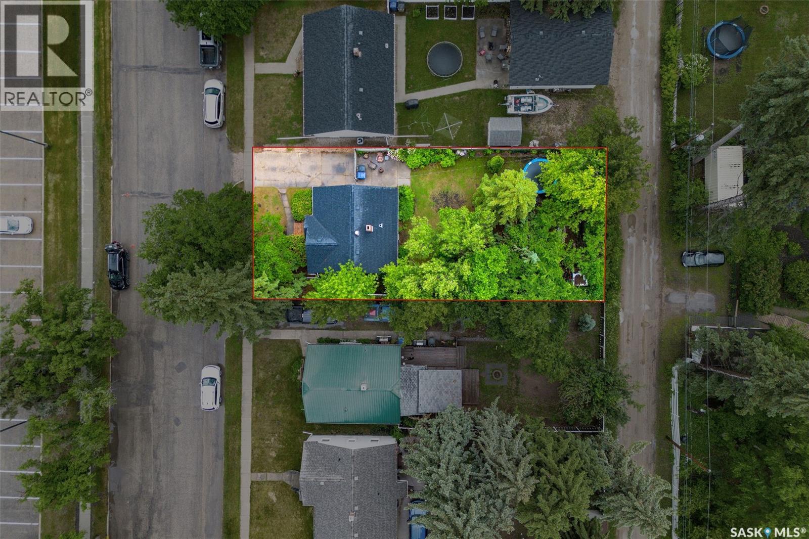 205 Bemister AVENUE E - 3
