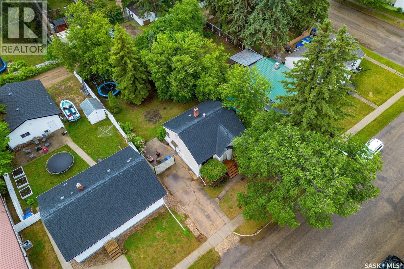 205 Bemister AVENUE E - 4