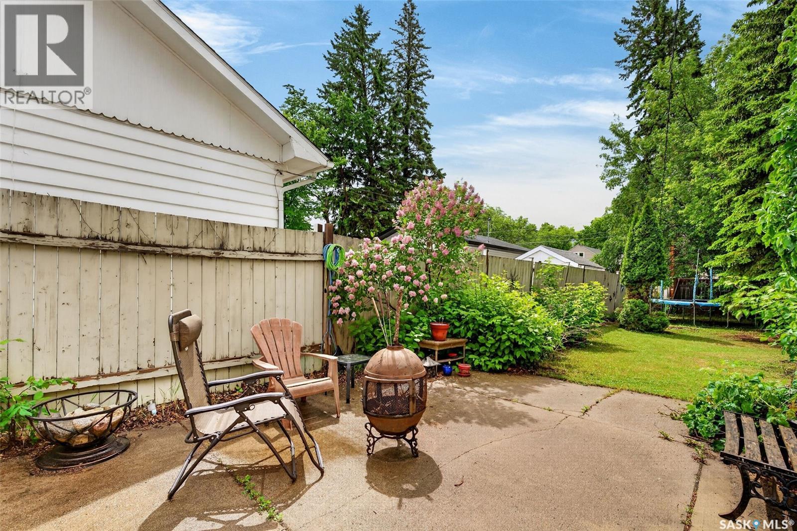 205 Bemister AVENUE E - 5