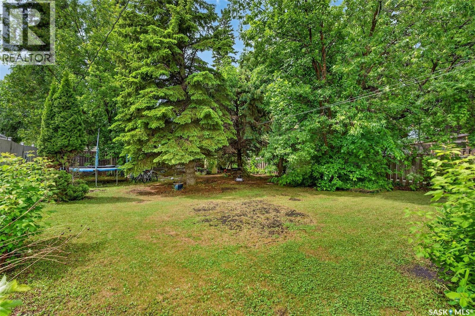 205 Bemister AVENUE E - 7