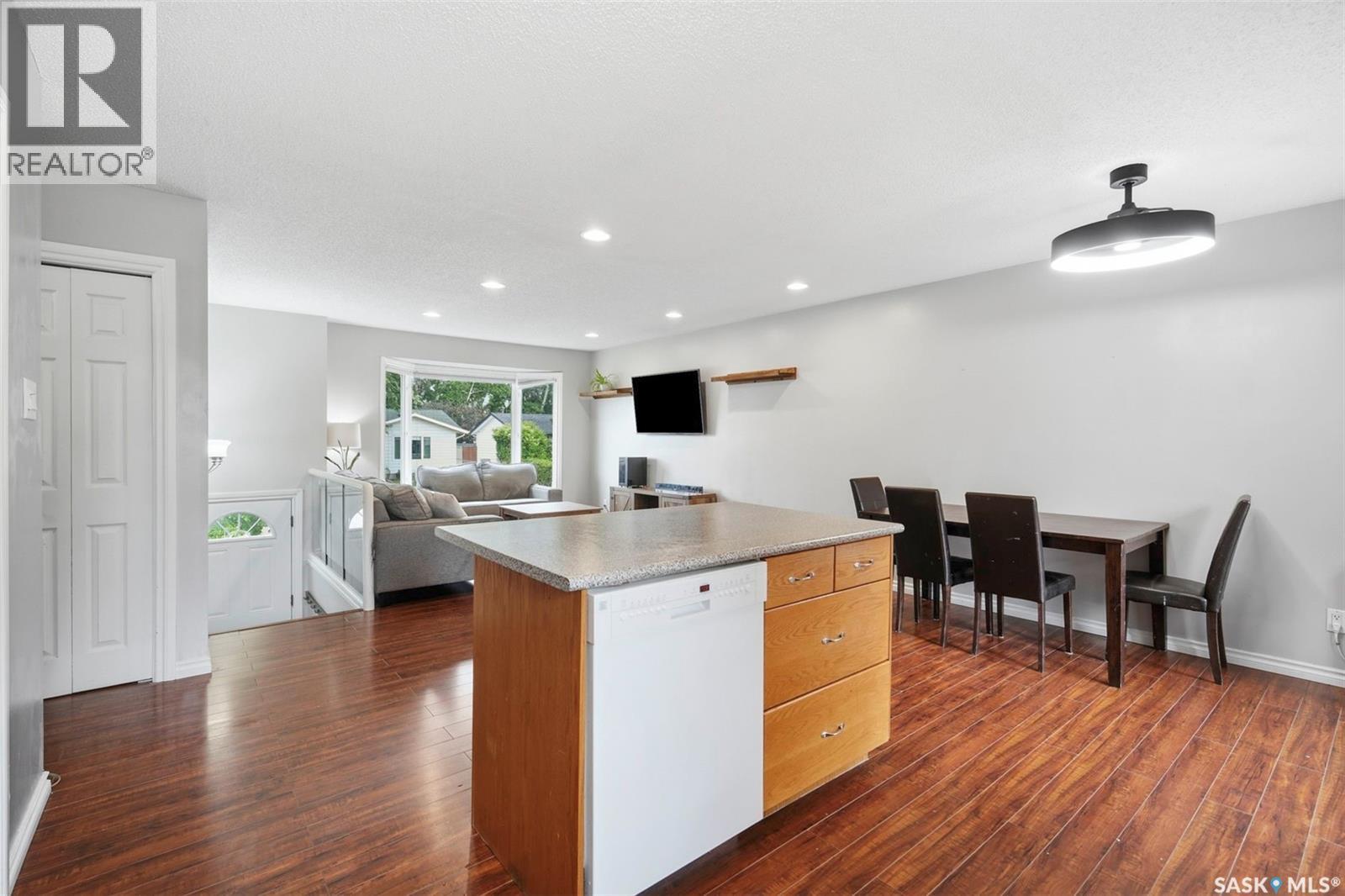 423 Nesbitt WAY — photo 12