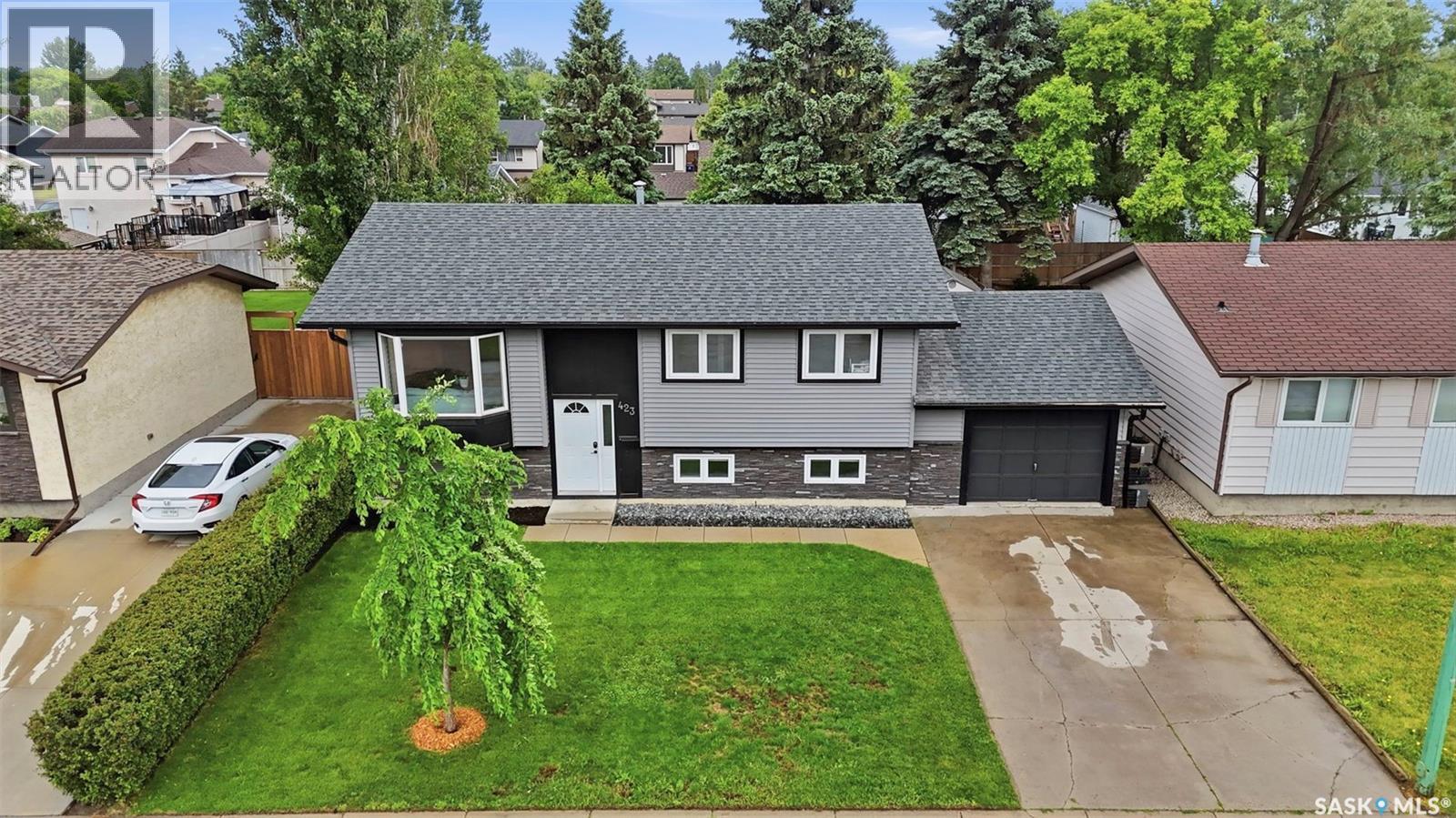 423 Nesbitt WAY — photo 35