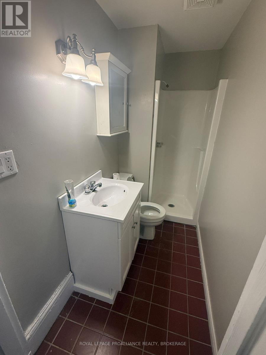 272 WELLINGTON STREET - 9